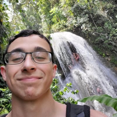 Profile Picture of John (@J1_sweezy) on Twitter