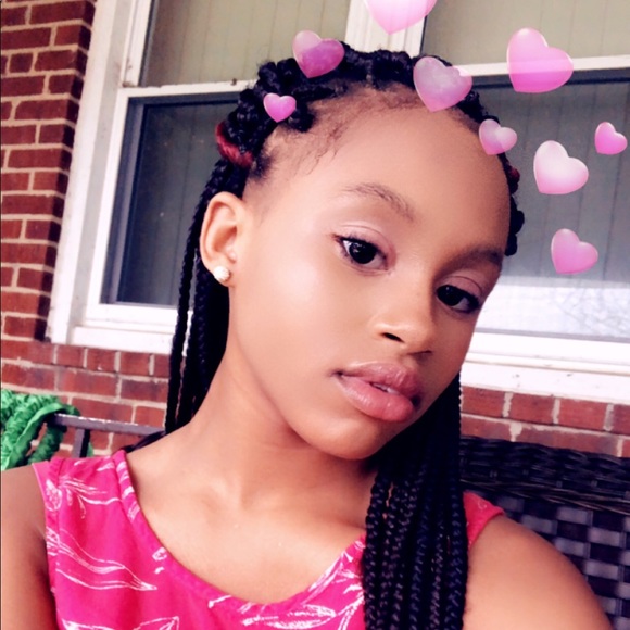 Profile Picture of Denaysha Gamble (@denaysha0924) on Poshmark