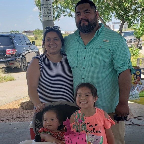 Profile Picture of Carlos Estrada (@carestrada82) on Poshmark