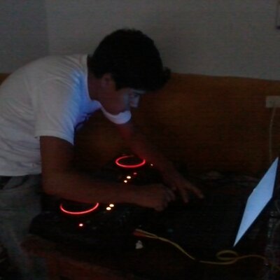 Profile Picture of Gino Flores Garcia (@GinoPafloga) on Twitter