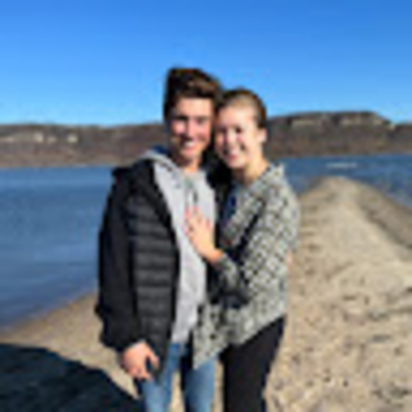 Profile Picture of Samuel&elliana Engel (@elliana_engel) on Poshmark