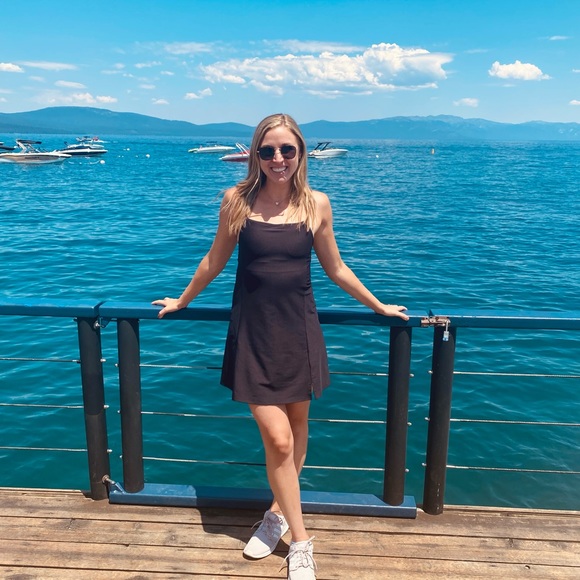 Profile Picture of Kalee Olthofff (@kaleelynnz) on Poshmark