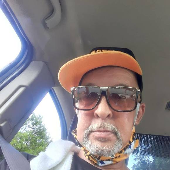 Profile Picture of Michael Frieson (@michaelfrieson) on Poshmark