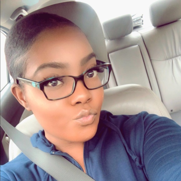 Profile Picture of Raven Watson (@rae_vennicole) on Poshmark