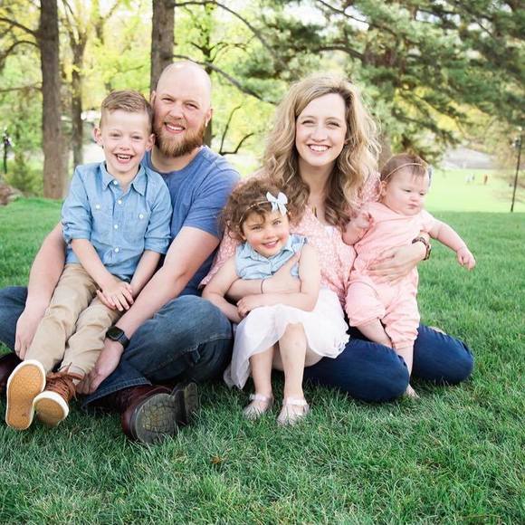 Profile Picture of Hailee Dokos (@haileedokos) on Poshmark