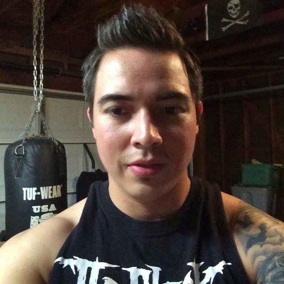 Profile Picture of Mike Cisneros (@mcisn14) on Poshmark