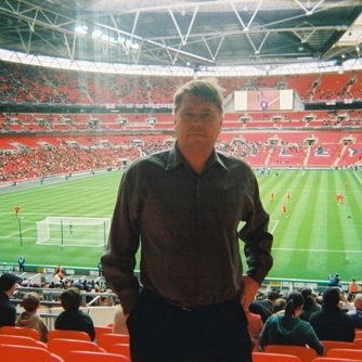 Profile Picture of Stephen Tiller (@Blokeybloke007) on Twitter