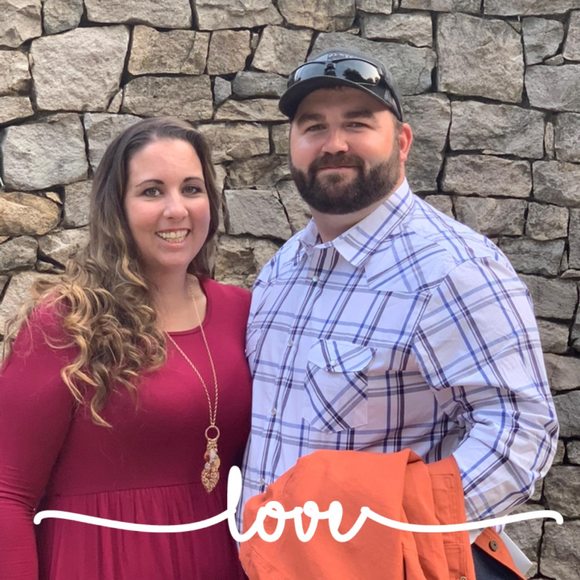 Profile Picture of Amy Bazzell (@amymbazzell3) on Poshmark