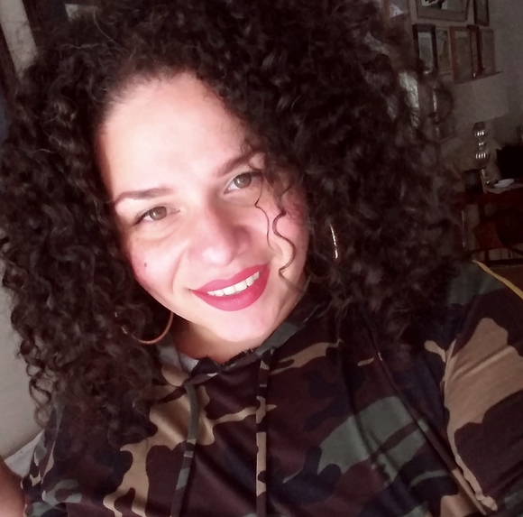 Profile Picture of Xenia Ramos (@x85) on Poshmark