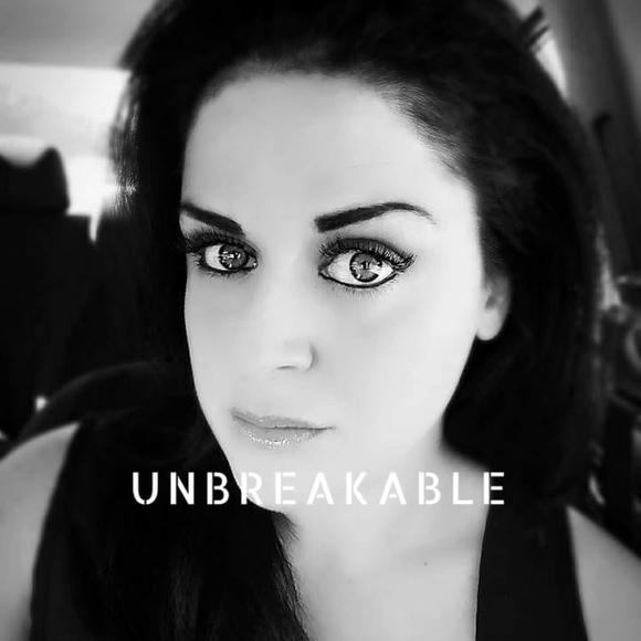 Profile Picture of Katie Capps (@bestworksolo) on Poshmark