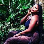 Profile Picture of Jenelle Halls-Busby (@chocolate_n_locs) on Instagram