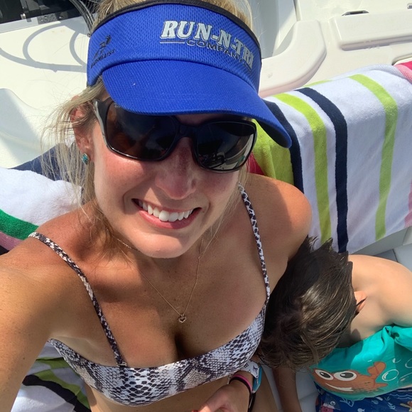 Profile Picture of Alexa Marchbanks (@acm0731) on Poshmark