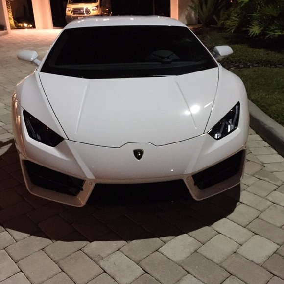 Profile Picture of Evan Piechowiak (@30goalieking) on Poshmark