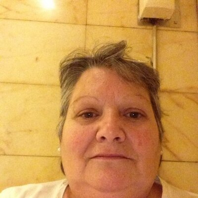 Profile Picture of Mari Flores (@mariflores1954) on Twitter