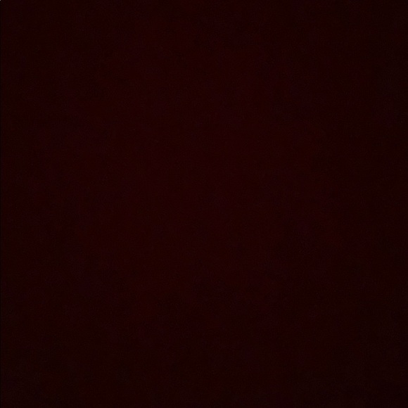 Profile Picture of Ethaar Al-nakeeb (@e0001) on Poshmark