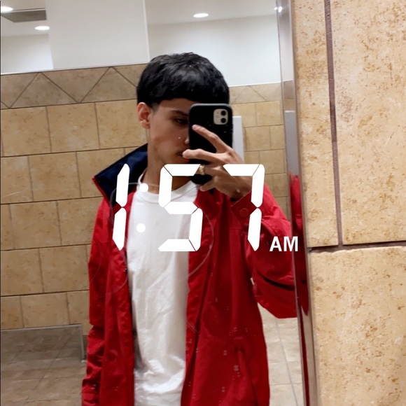 Profile Picture of Kevin Tirado (@ktirado13) on Poshmark