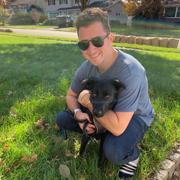 Profile Picture of Andrew Sussman (@andrewmarcs) on Poshmark