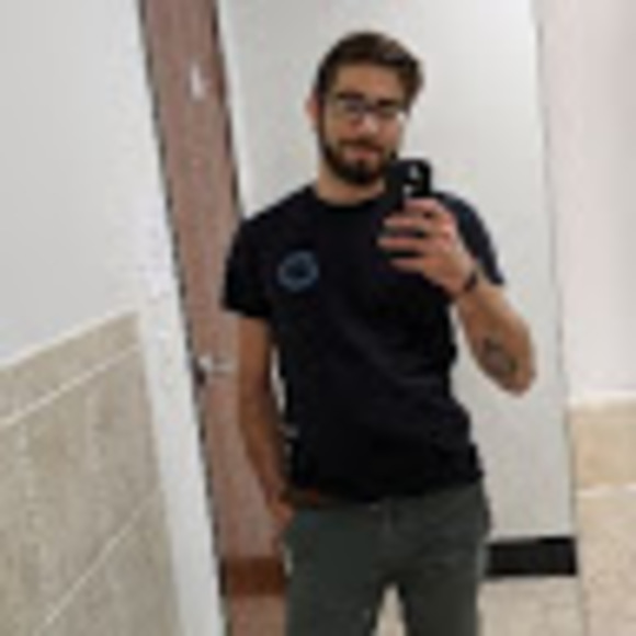 Profile Picture of Colton Hansen (@cdh6995) on Poshmark