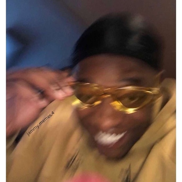 Profile Picture of James Alfaro (@jamesalfaro118) on Poshmark