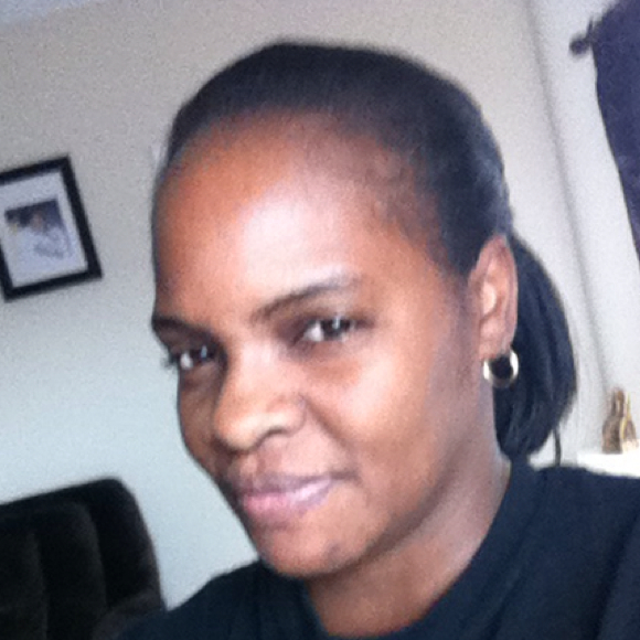 Profile Picture of Alice Noel (@ankandie) on Poshmark