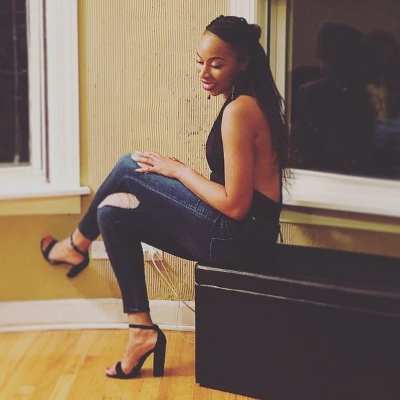 Profile Picture of Tasha Quinn (@tnicoco) on Poshmark