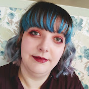 Profile Picture of Clare Burns (@clarybeee) on Youtube