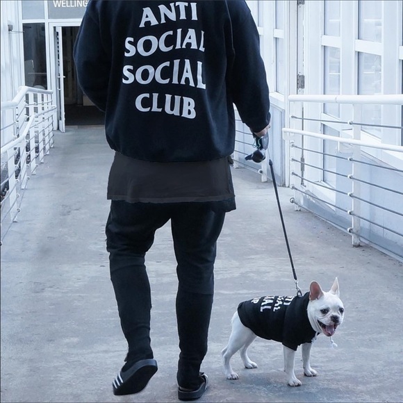 Profile Picture of Juan Santacruz (@juansanta91) on Poshmark