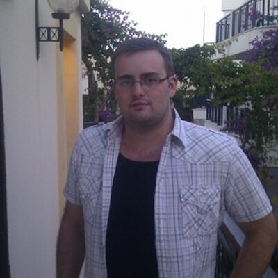 Profile Picture of Christopher Trayloron Twitter