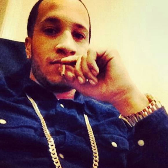 Profile Picture of Daniel Vegas (@deemoney162) on Poshmark