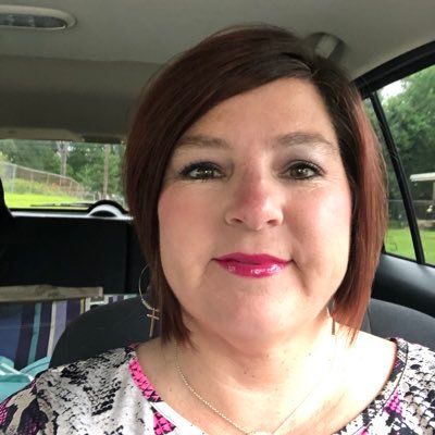 Profile Picture of Leslie Britt (@leslieb143) on Twitter