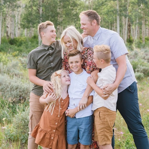 Profile Picture of Abby Tatton (@abbytatton) on Poshmark