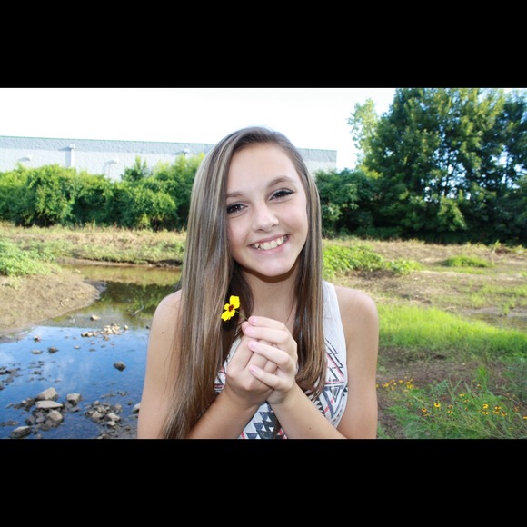 Profile Picture of Mattie Taylor (@mattay) on Poshmark