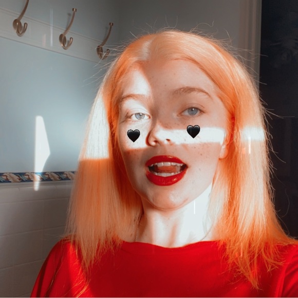 Profile Picture of Sarah Rabuck (@sarahrabuck_) on Poshmark