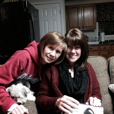 Profile Picture of Connie Burnett (@Connieburnett13) on Twitter