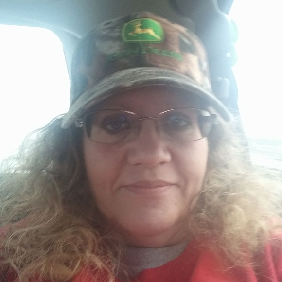 Profile Picture of Donnada Aipperspach (@daipperspach) on Poshmark