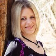 Profile Picture of Lisa Elmendorf (@lelmendorf) on Pinterest