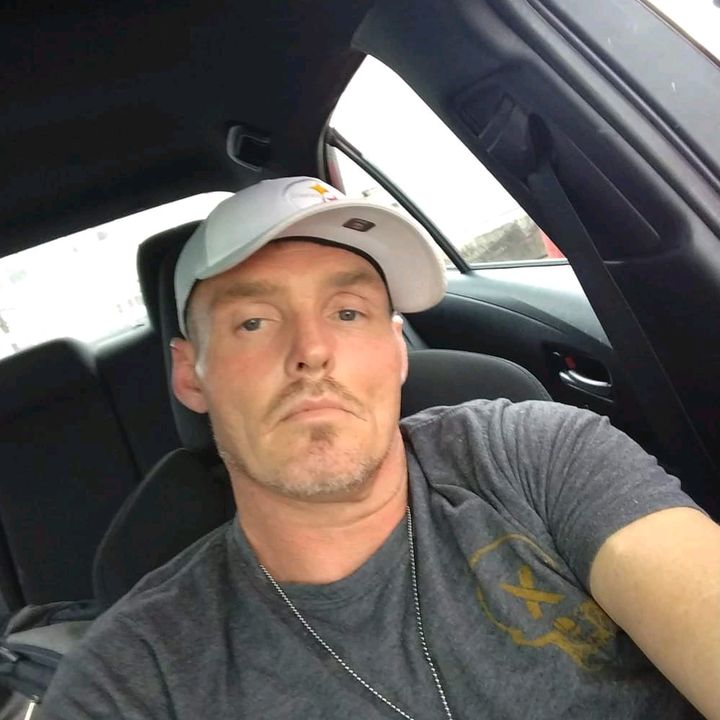 Profile Picture of Robert Debord (@robert_debord) on Tiktok