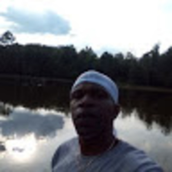 Profile Picture of Patrick Boykin (@bopatrick278) on Poshmark