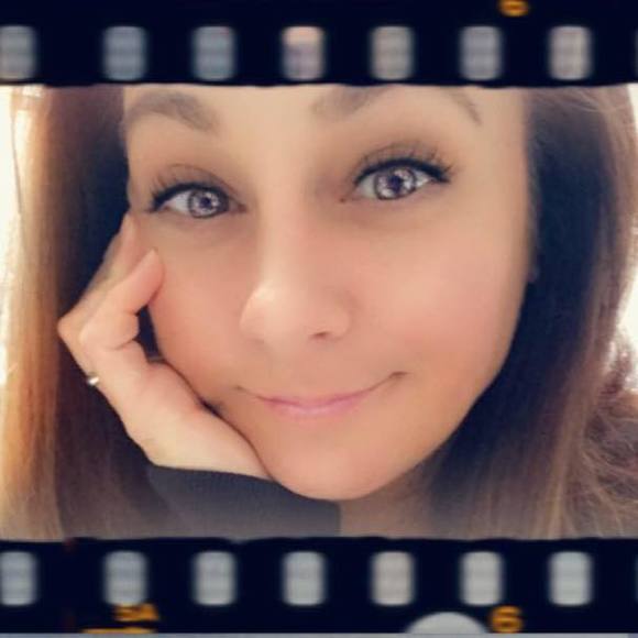 Profile Picture of Dawn Licavoli (@dawn_licavoli) on Poshmark