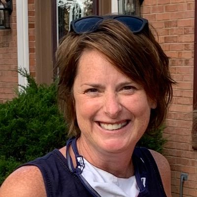 Profile Picture of Lori (Fox) Witkowski (@foxwit) on Twitter