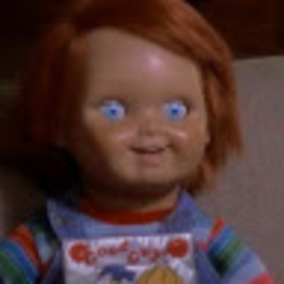 Profile Picture of Arealz123 (@amarypostles313) on Poshmark