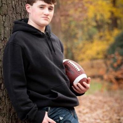 Profile Picture of Alex Kujawski (@AlexKujawski2) on Twitter