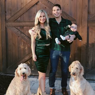 Profile Picture of Michelle Alvanos McAndrew (@michelle_athena) on Instagram