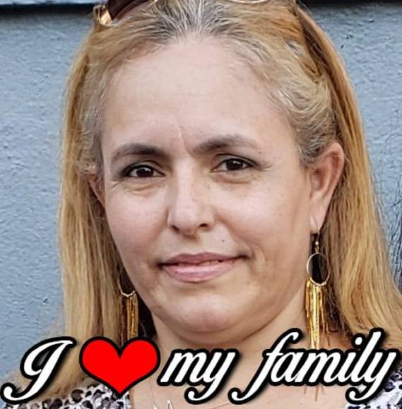 Profile Picture of Felicia Serrata (@feliciaserrata) on Poshmark