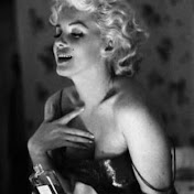 Profile Picture of Priyanka Nair (@ShoesandZebra4eva) on Youtube