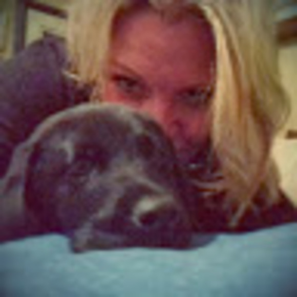 Profile Picture of Julzkow Julzkow (@juliebell216) on Poshmark