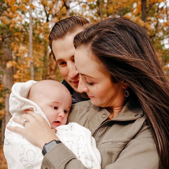 Profile Picture of Lauren Caruana (@lcaruana) on Poshmark