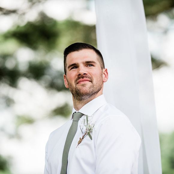 Profile Picture of Eric Huling (@bige0892) on Poshmark