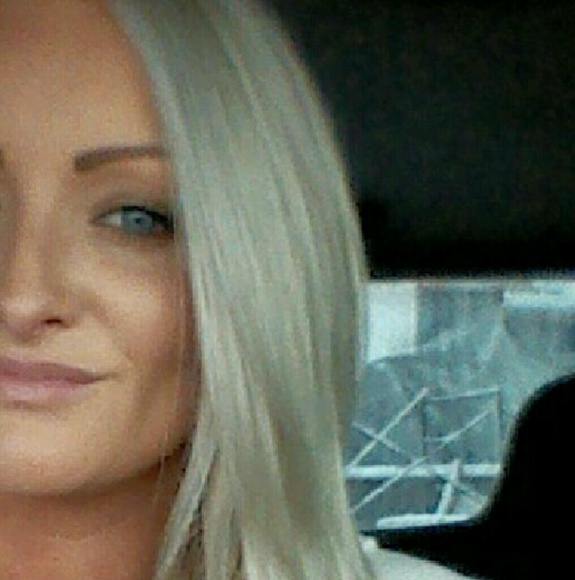 Profile Picture of Kourtnee Pinnock (@stryk10) on Poshmark