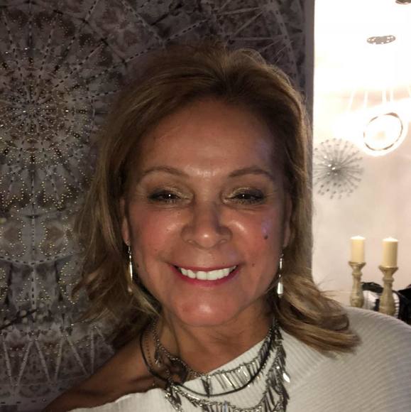 Profile Picture of Luz Arroyo (@luz_arroyo) on Poshmark